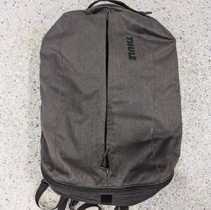 Thule Via 17L backpack
